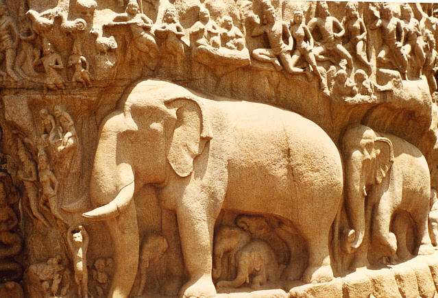 Скульптура в храме Махабалипурамы