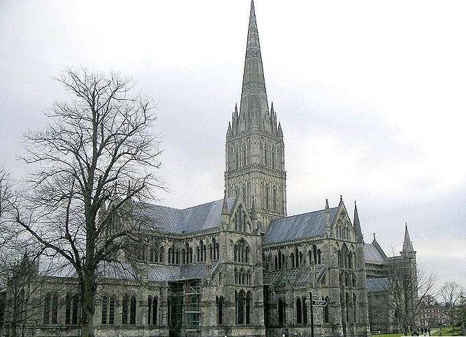 Собор в Солсбери, Англия.