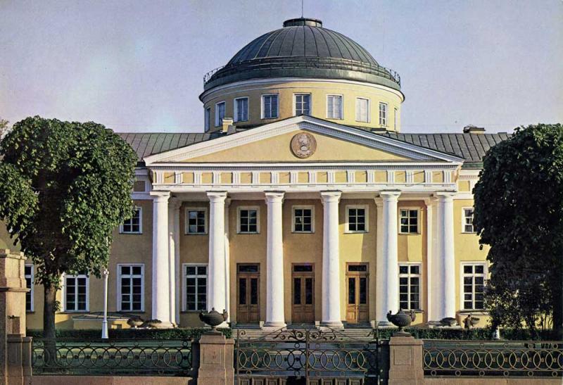 Классицизм в архитектуре Петербурга 18 века