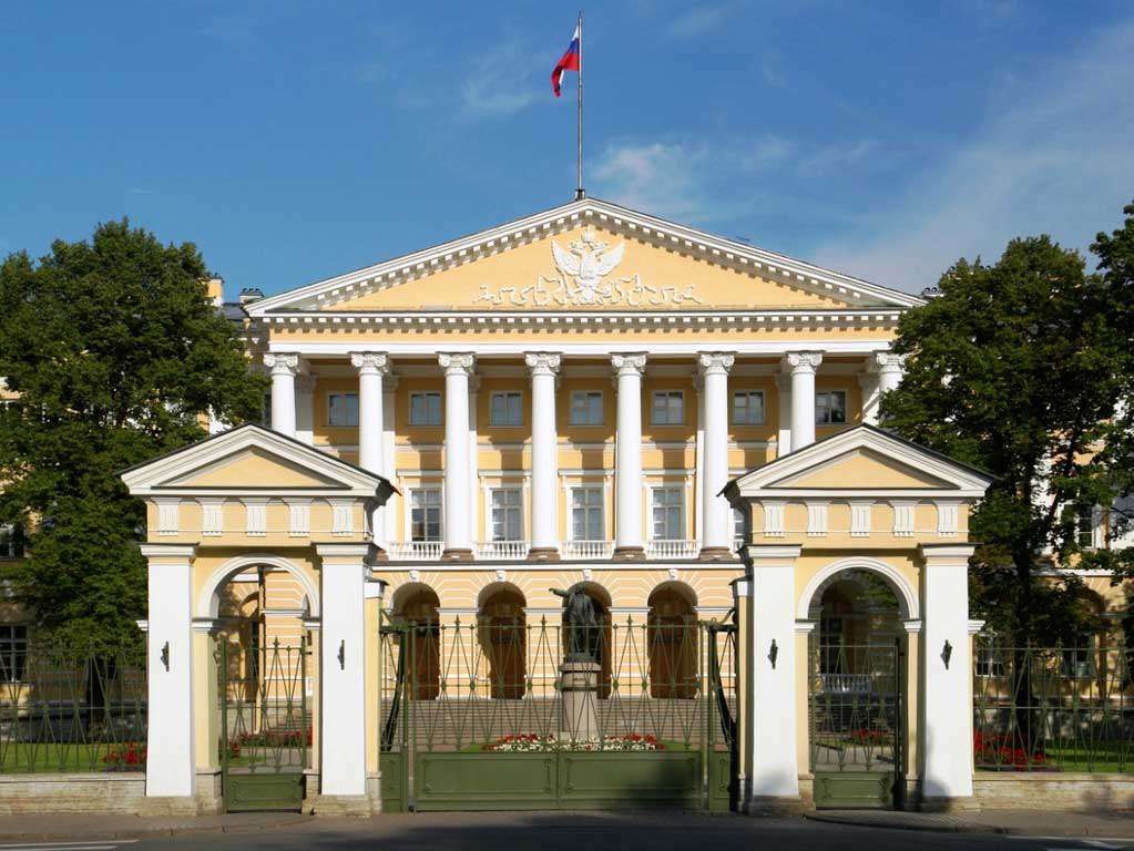 Архитектура начала 18 века в россии