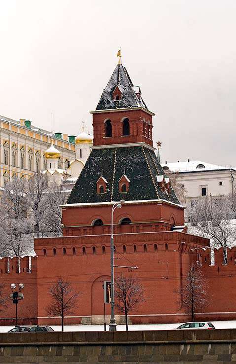 Башни московского кремля фото