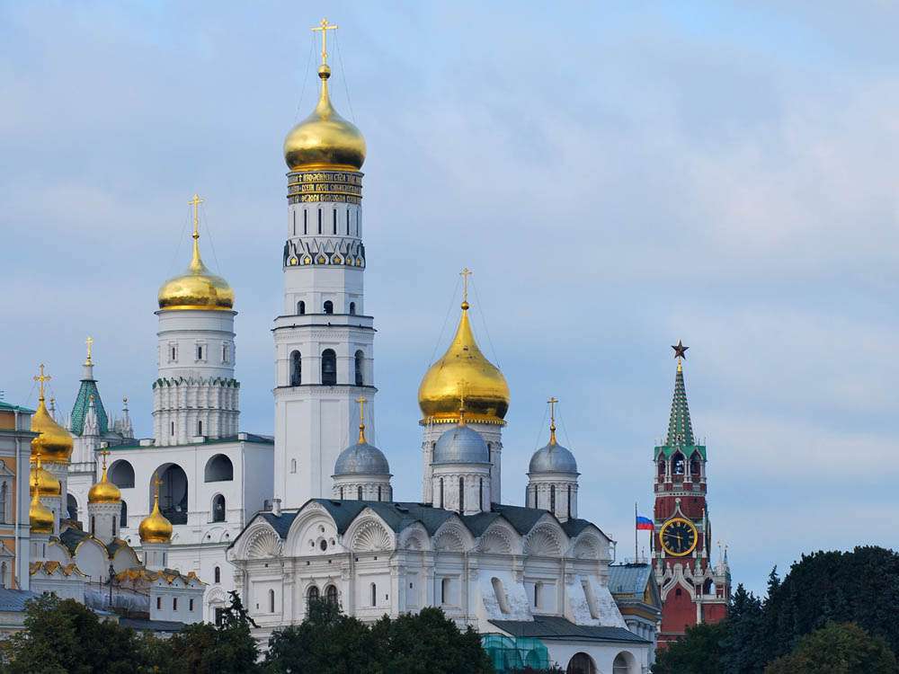 Соборная площадь кремля фото