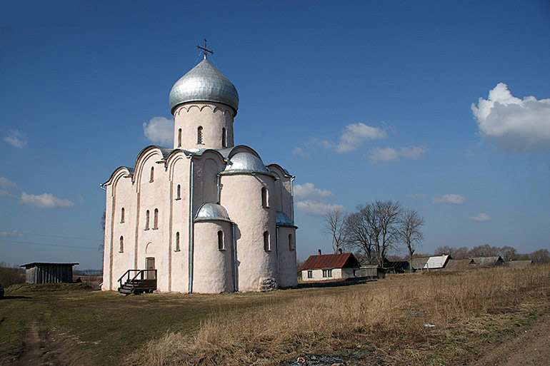 Церковь Спаса - на реке Нередице 1198 г.