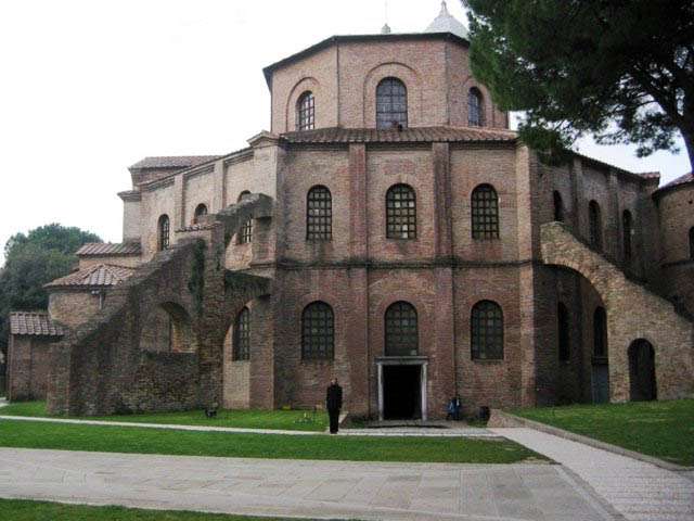 Церковь Сан - Витале
