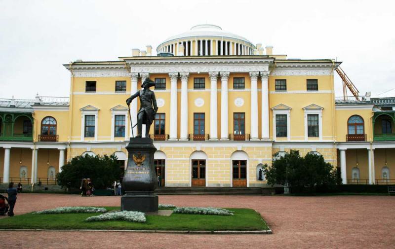 Архитектура Павловска - классицизм 18 век.